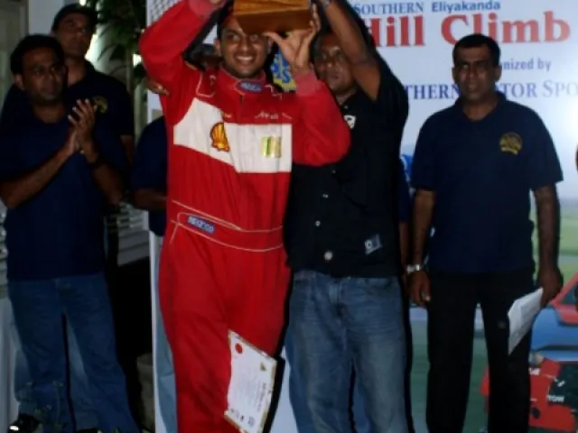 History — Best-Timming-Of-the-Day-Ashan-Silva-Presenting-byPrasanna-Wijewickrama-President-3